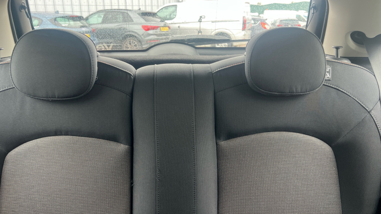 MINI Hatchback 1.5 Cooper Classic 3dr Petrol Hatchback